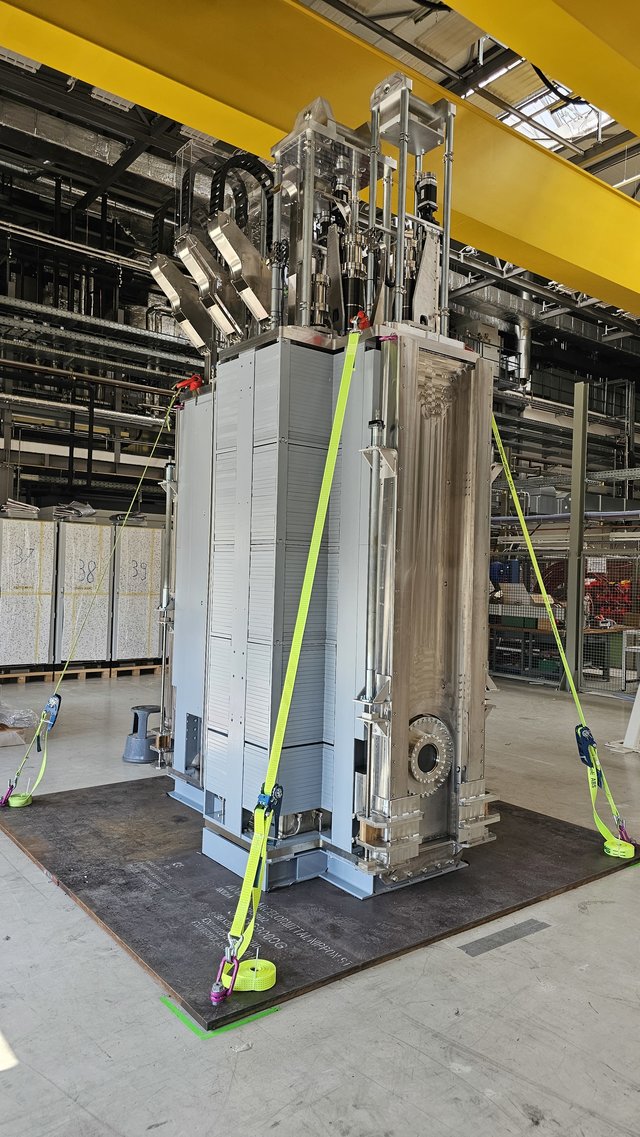 Target chamber of Super-FRS at GSI