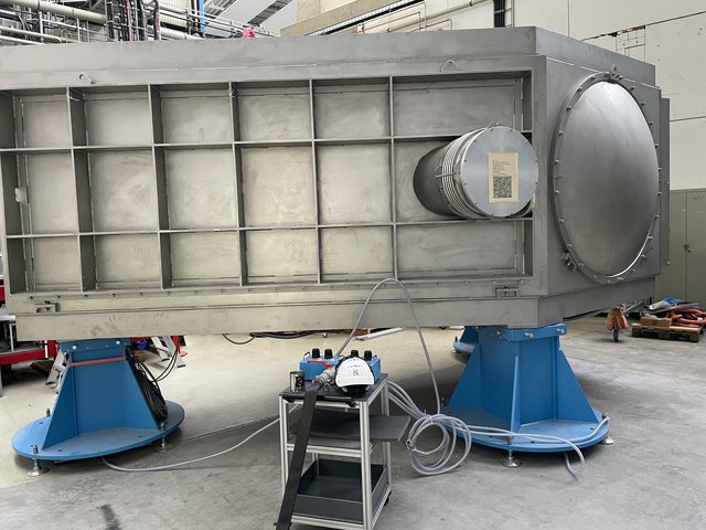 GLAD vacuum chamber with air cushions mounted underneath the stands.