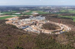 Blick aus Nordosten auf das FAIR-Baufeld, April 2021.