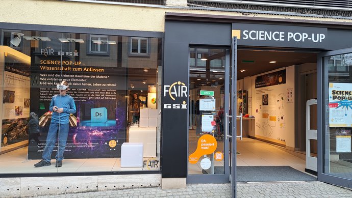 SCIENCE POP-UP in der Darmstädter Innenstadt. SCIENCE POP-UP in der Darmstädter Innenstadt.