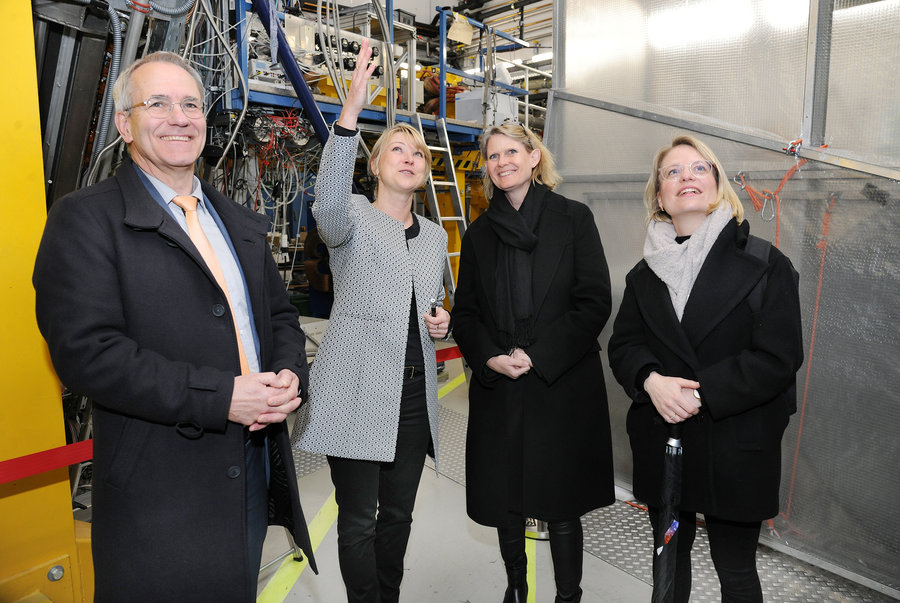 Besuch beim HADES-Experiment